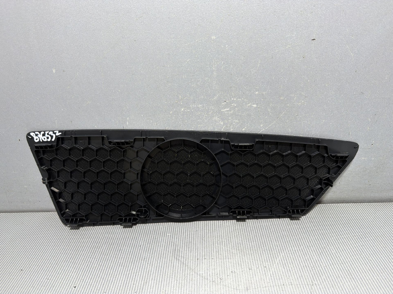 DIJELOVI PLASTIKA VW PASSAT B8 > 14-19 2.0 3G1819153