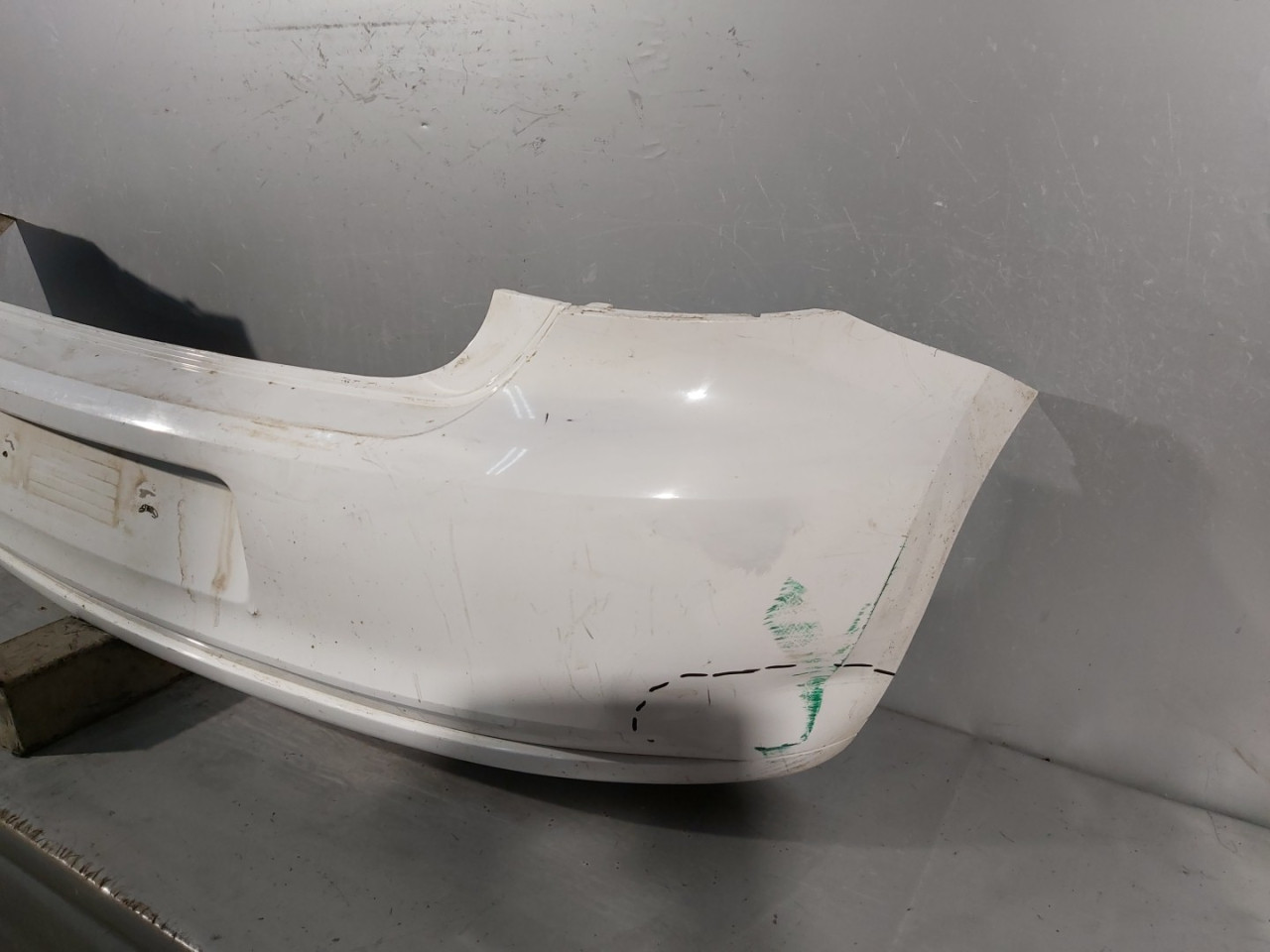 DIJELOVI BRANIK VW POLO > 09-14 6R6807421BK
