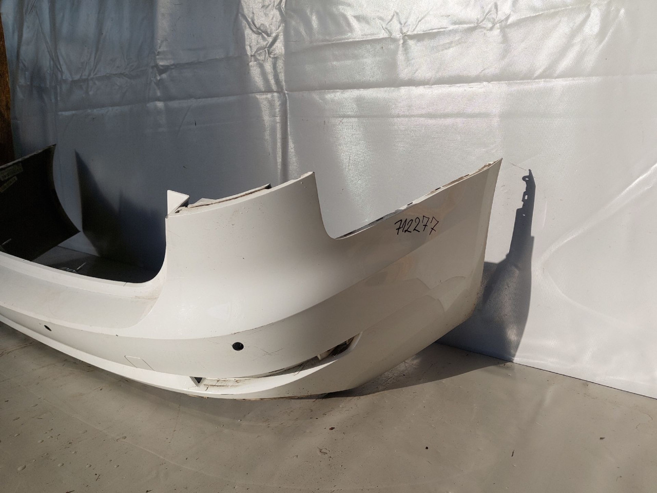 DIJELOVI BRANIK AUDI A4 (B9) > 15-18 8W9807511J