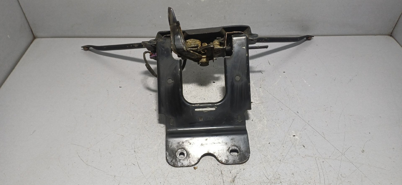 DIJELOVI BRAVA HAUBE OPEL INSIGNIA > 17-19