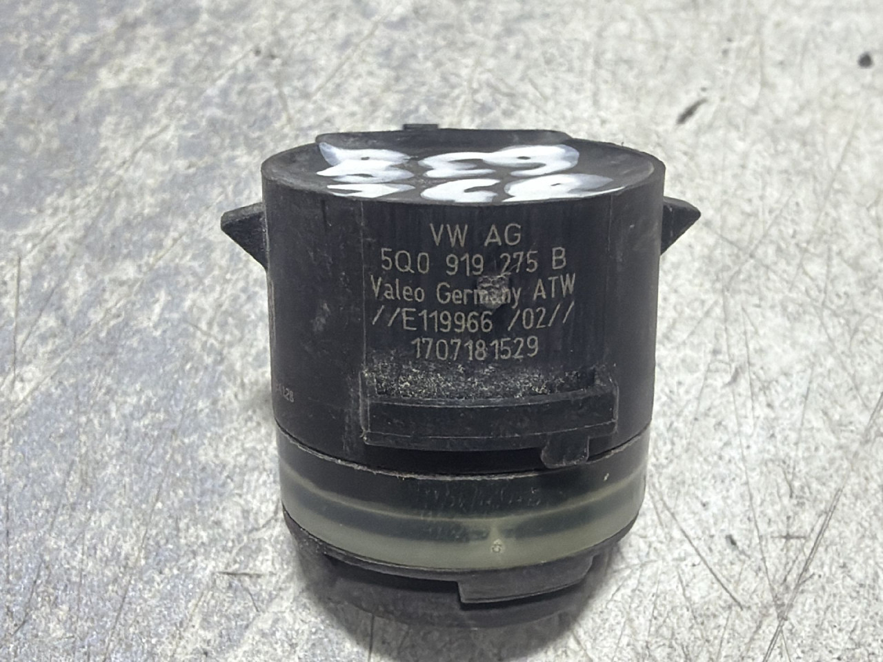 DIJELOVI PARKING SENZOR AUDI A6 4K > 18- 5Q0919275B