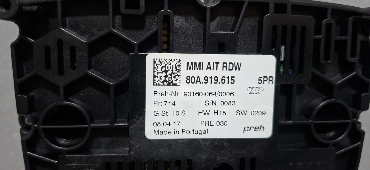 PREKIDACI MULTIMEDIJE AUDI Q5 (FY) > 17 - 20  80A919615
