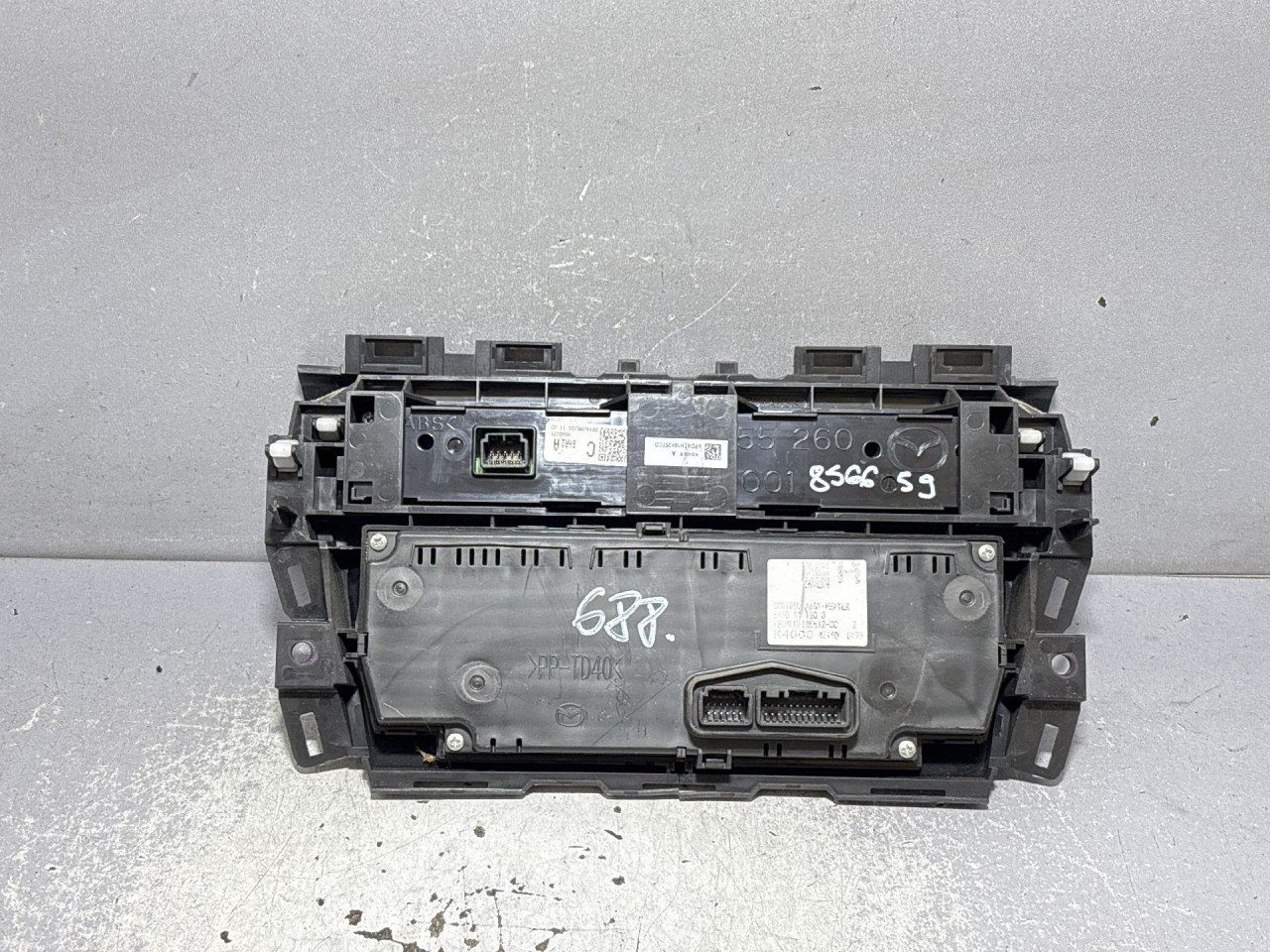 DIJELOVI PREKIDACI KLIME MAZDA 3 > 13-16