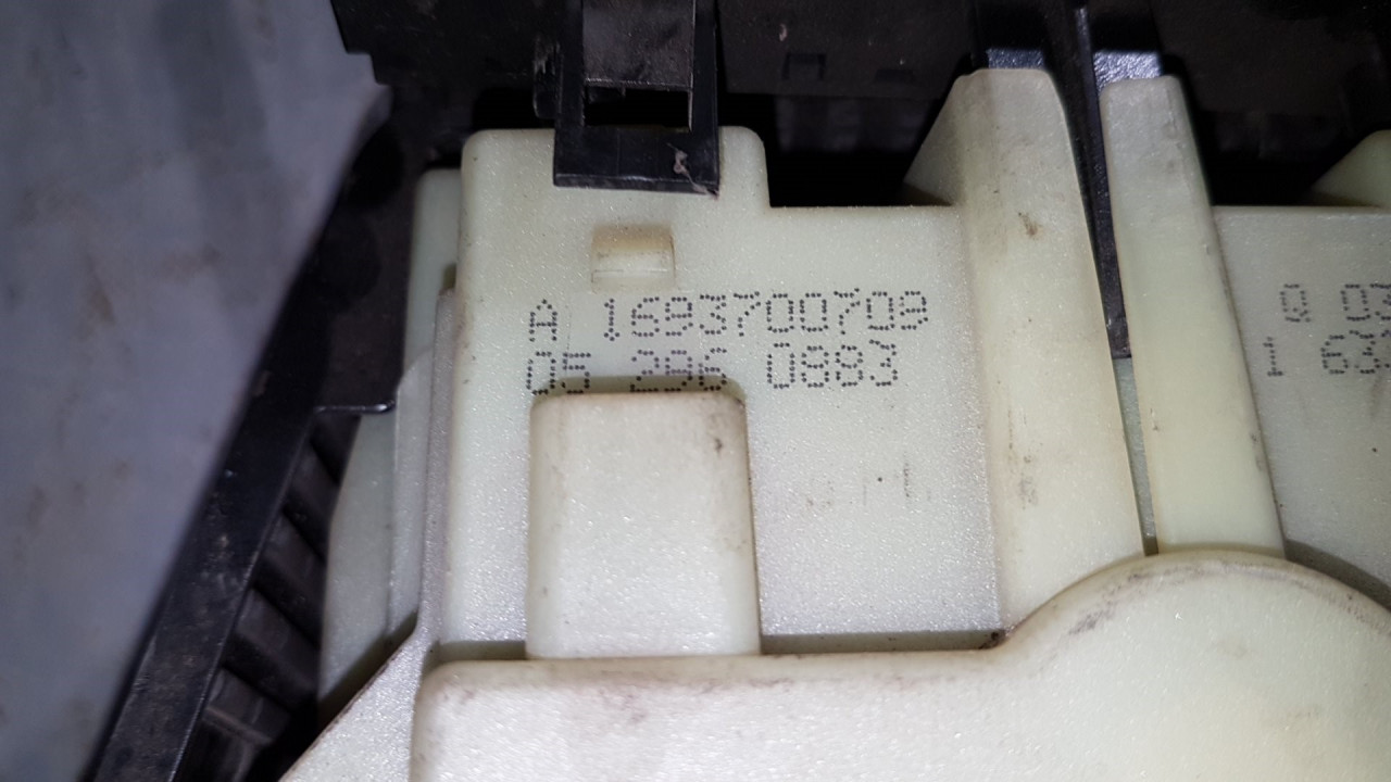 SALTEBLA MERCEDES A KLASA (W169) > 04-07 A1693700709