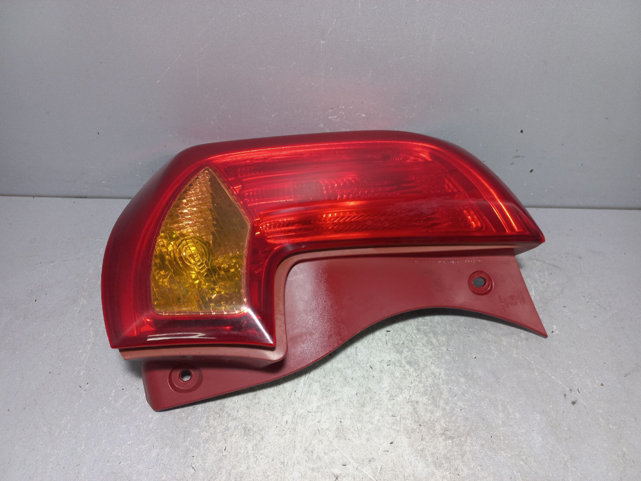 DIJELOVI STOP SVJETLO KIA PICANTO > 11-15 924021Y0