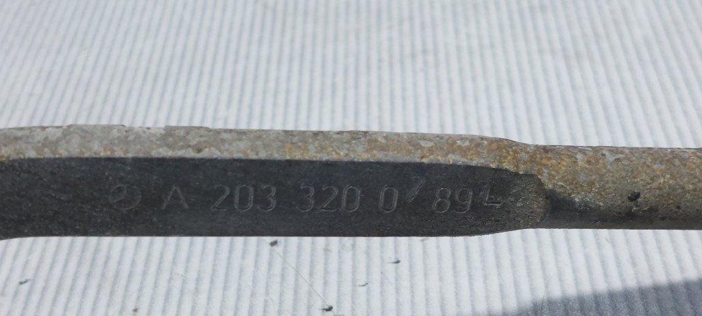 DIJELOVI SPONA MERCEDES C KLASA (W203) > 04-07 A2033200789