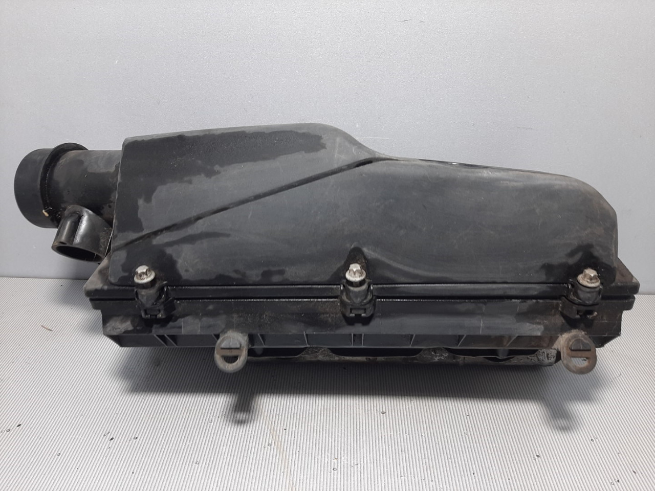 KUCISTE FILTERA ZRAKA MERCEDES C KLASA (W203) > 00-04 A