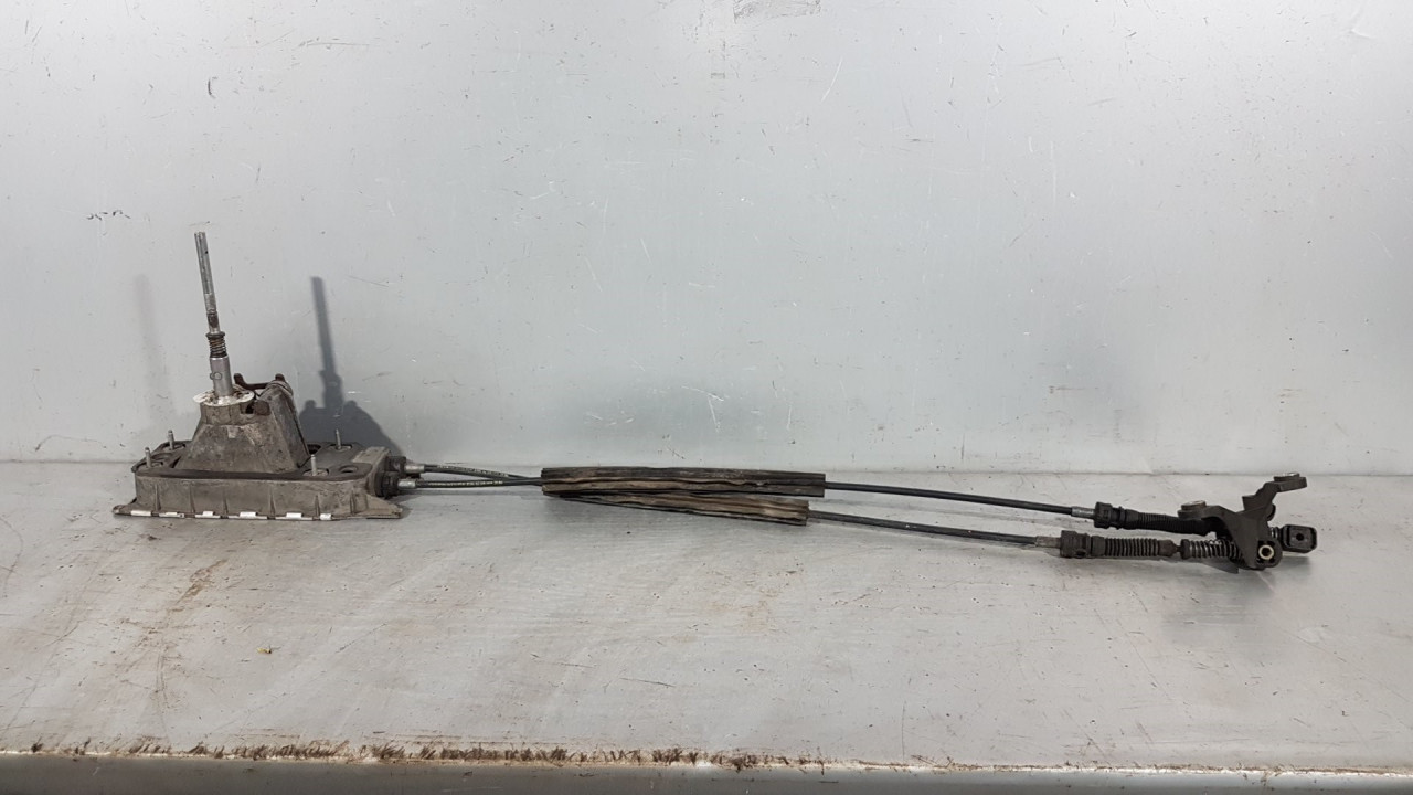 DIJELOVI SALTEBLA SKODA OCTAVIA > 08-13 1K0711061B