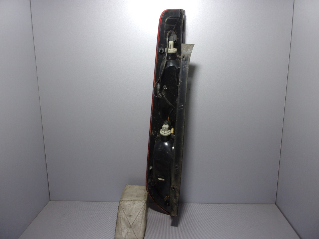 DIJELOVI STOP SVJETLO FORD FOCUS > 05-07 FD424016