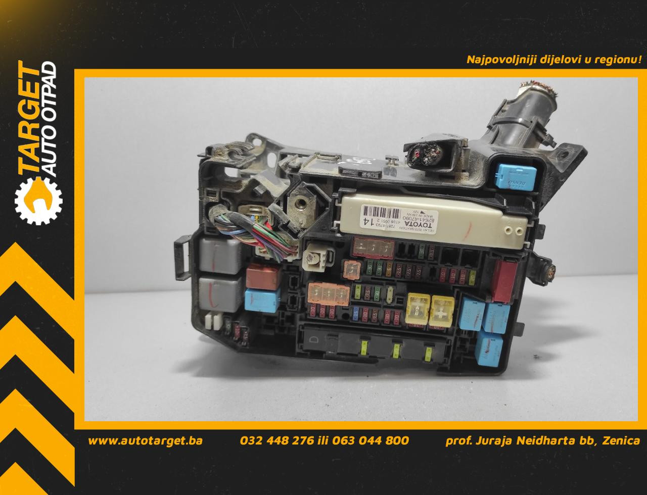 ELEKTRONIKA KUTIJA OSIGURACA TOYOTA PRIUS > 12-15 82641