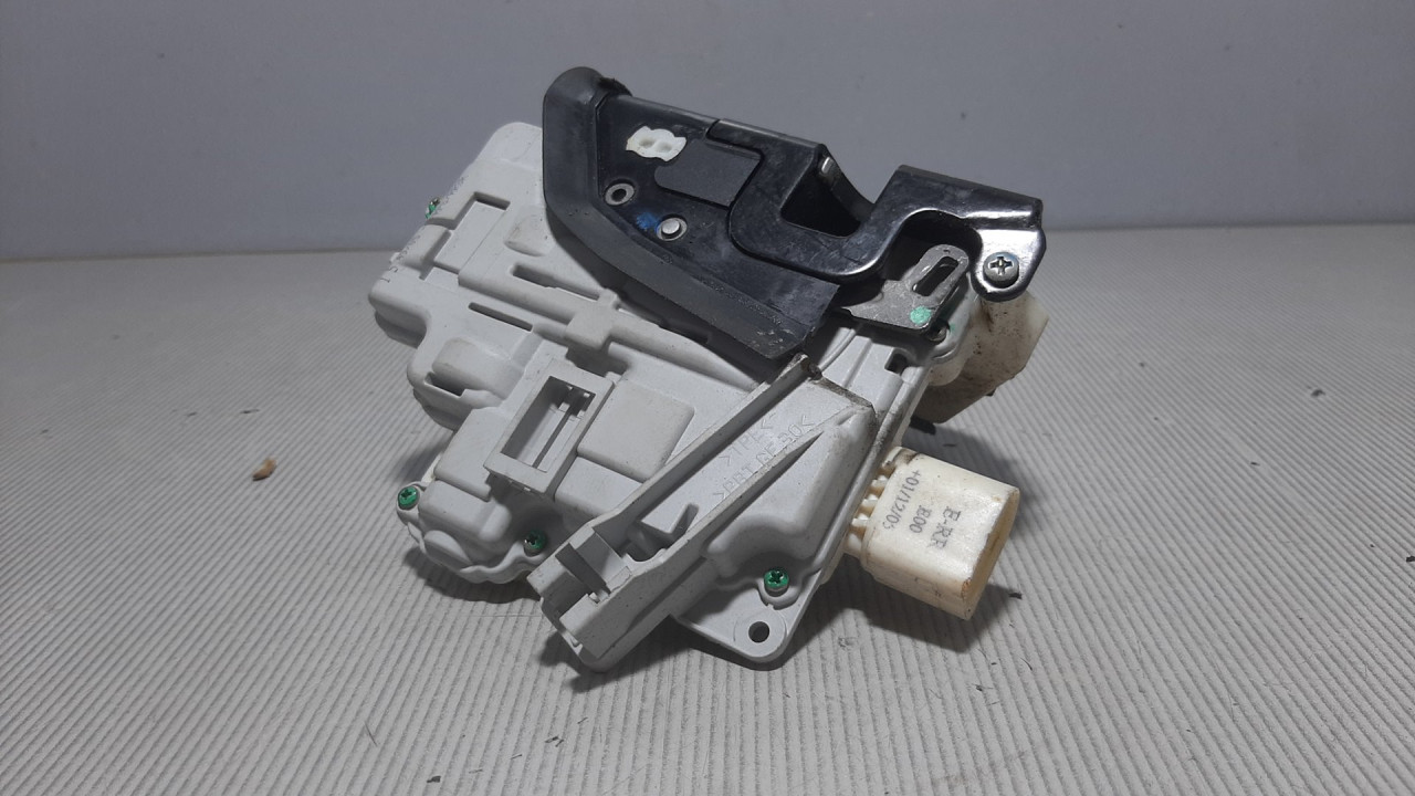 BRAVA VRATA AUDI A4 (B7) > 04-07 8E1837016AA