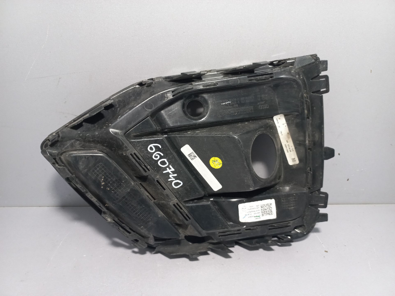 PLASTIKA BRANIKA AUDI Q5 (FY) > 17- 80F807679