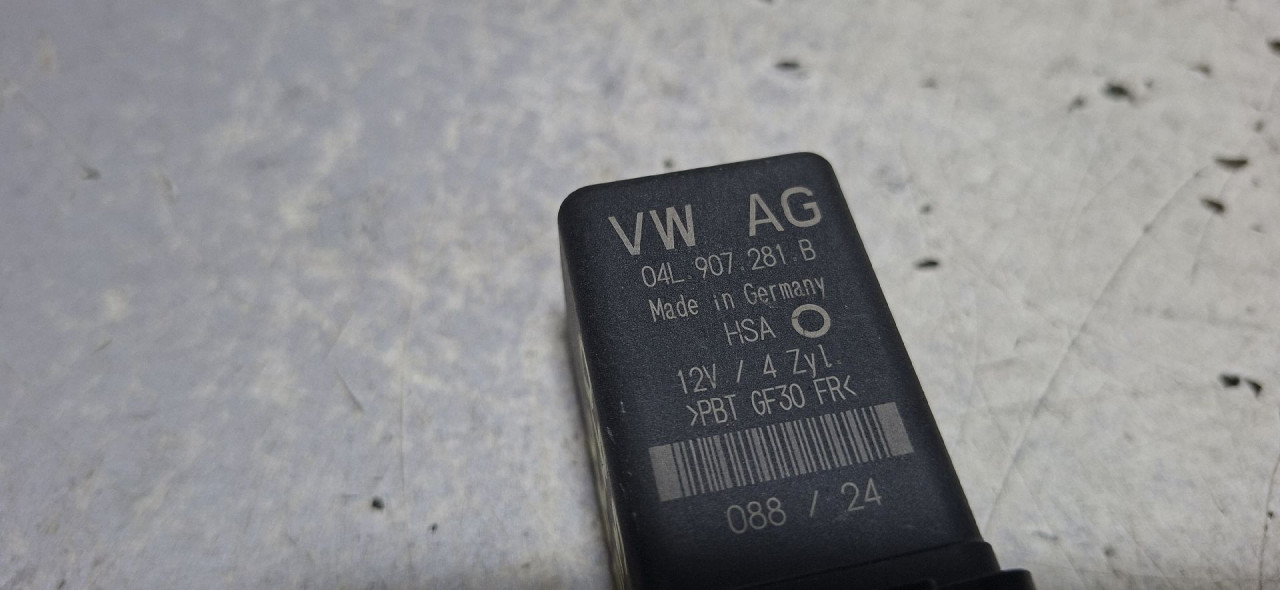 DIJELOVI RELEJ AUDI Q5 (FY) > 20 -  04L907281B