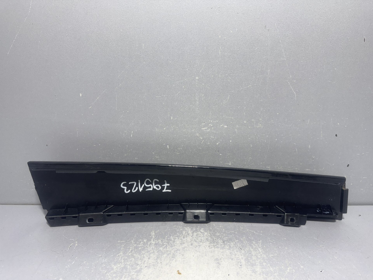 DIJELOVI LAJSNA VW TIGUAN > 07-11 5N0839902A