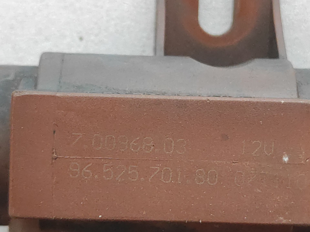 DIJELOVI TC VENTIL FORD FOCUS > 05-07 1.6 9652570180
