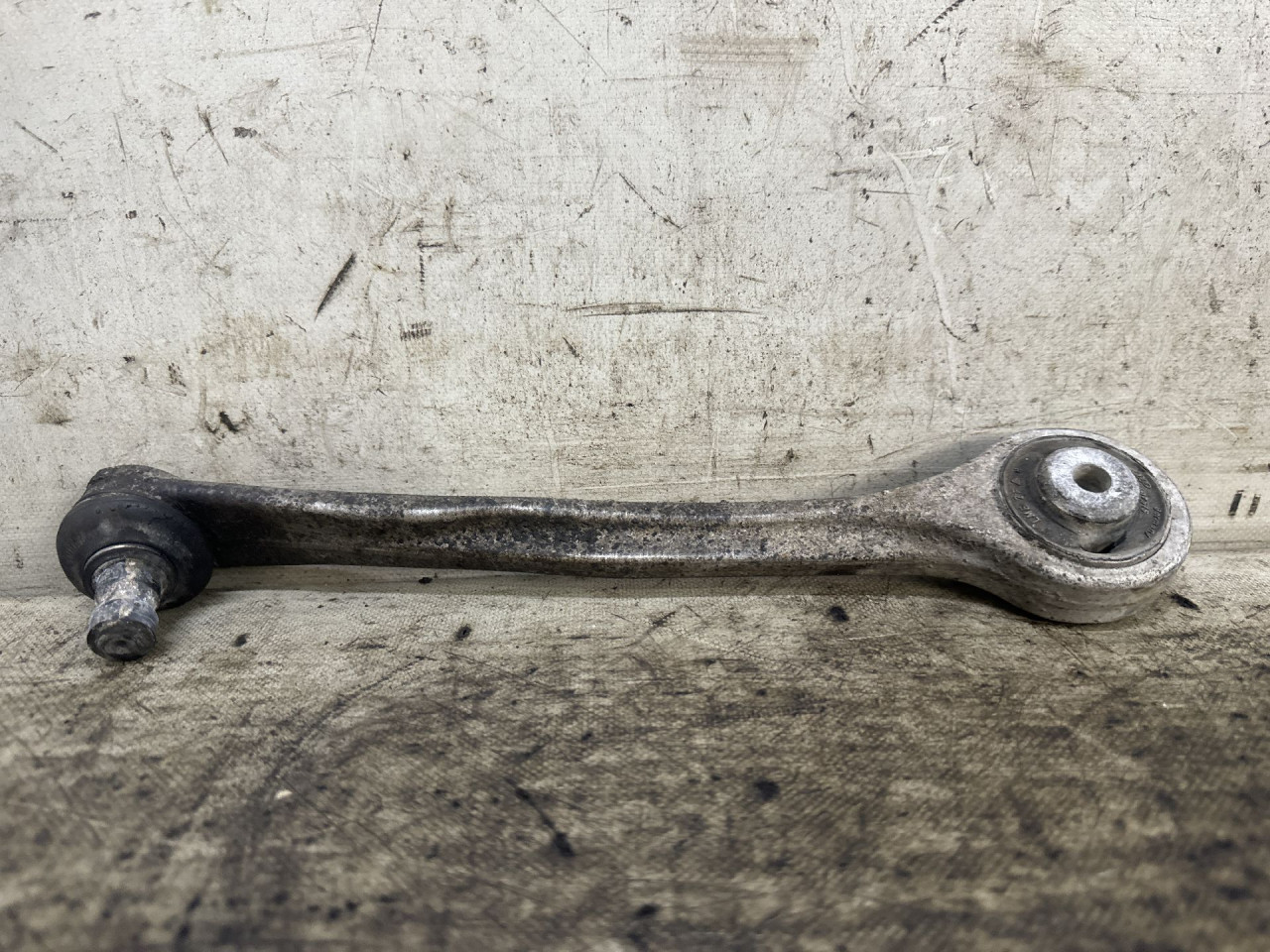 DIJELOVI RAME AUDI A4 (B8) > 07-11