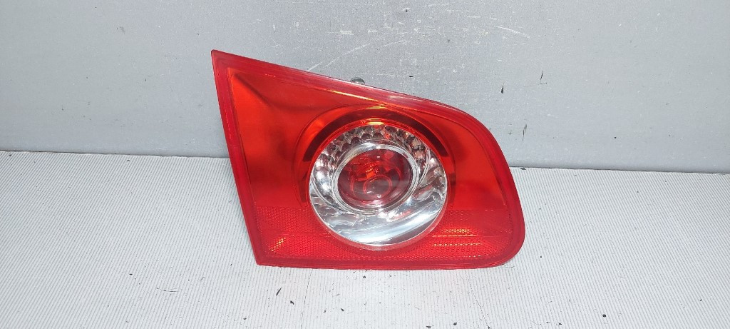 STOP SVJETLO VW PASSAT B6 > 05-10 3C9945093