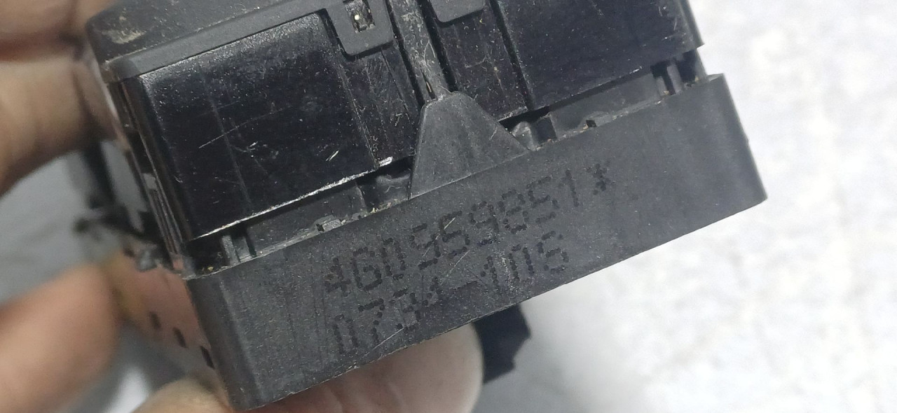 PREKIDACI PROZORA AUDI A6 4G > 14-18 4G0959851