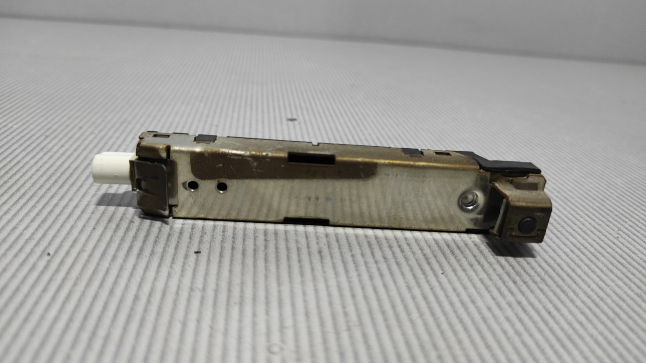 DIJELOVI ANTENA AUDI A6 4K > 18- 4K9035225