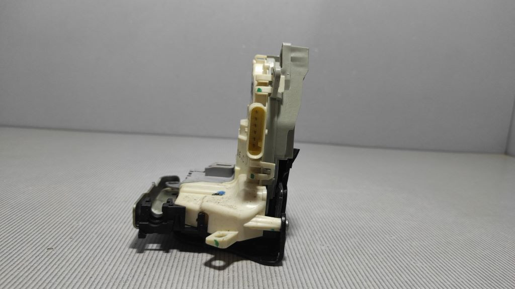 BRAVA VRATA AUDI A4 (B8) > 07-11 8K0839016C
