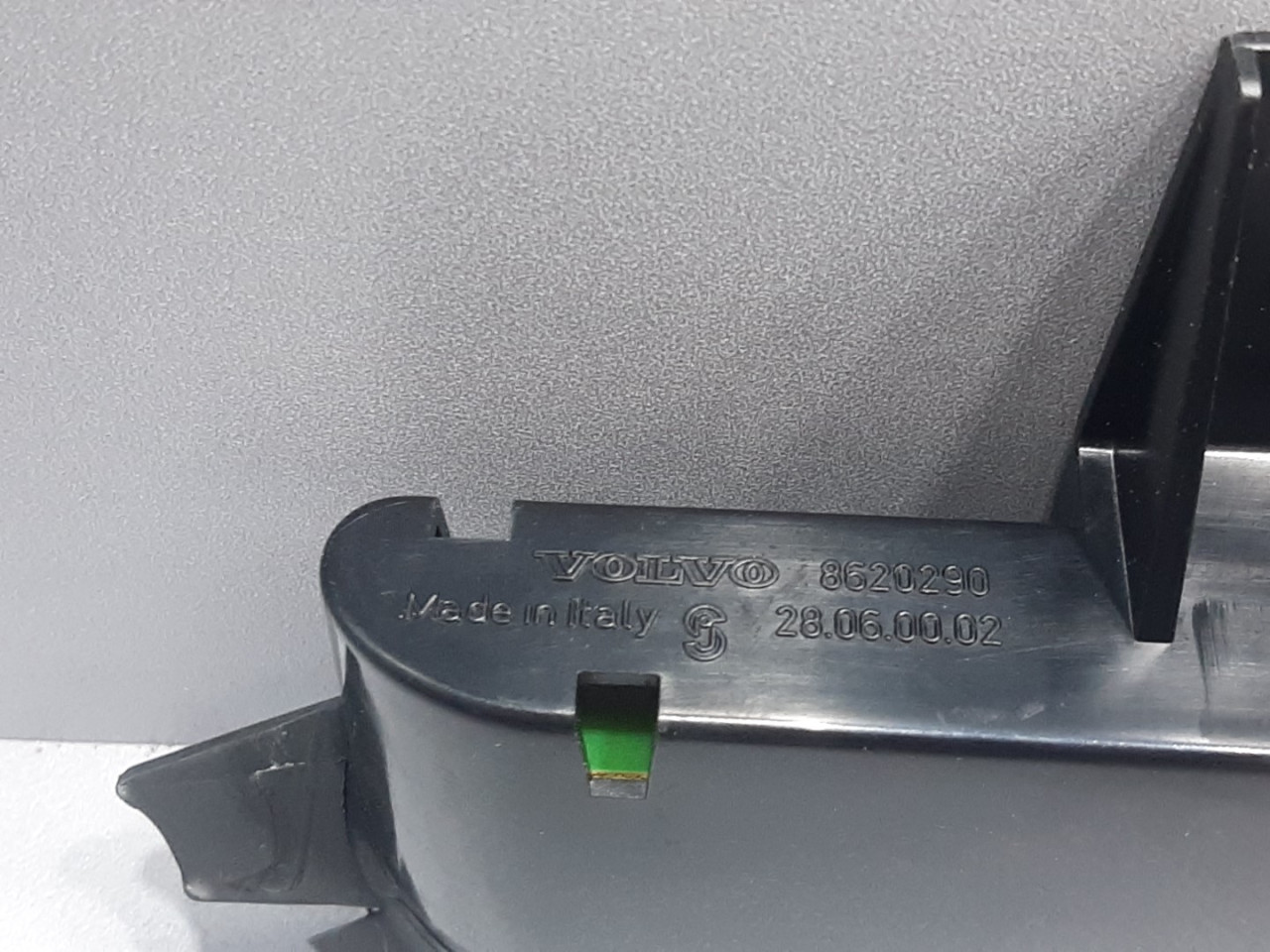 TRECE STOP SVJETLO VOLVO S40/V50 > 04-07 8620290