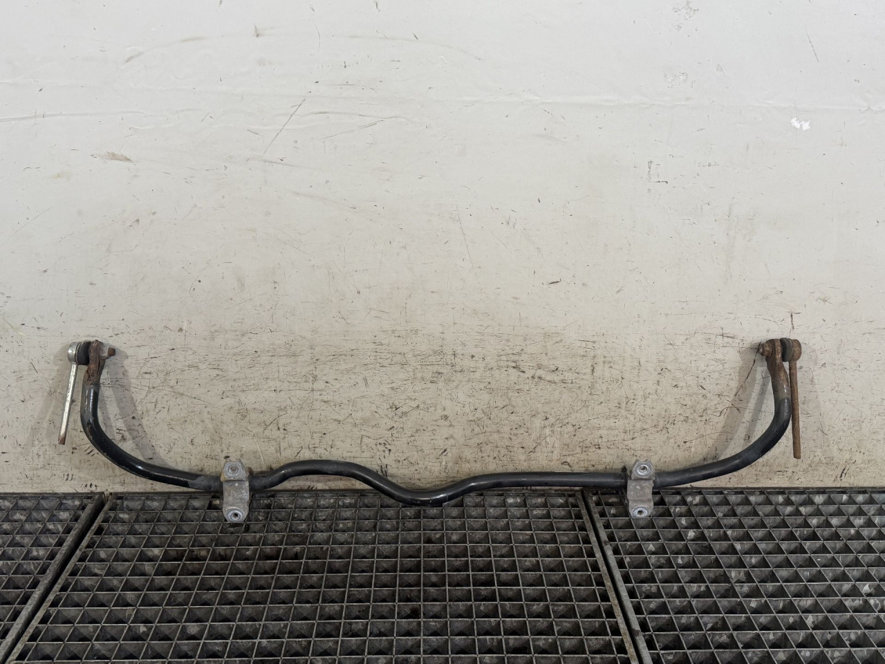 DIJELOVI BALANS STANGA AUDI Q3 > 11-15 3C0411303AA