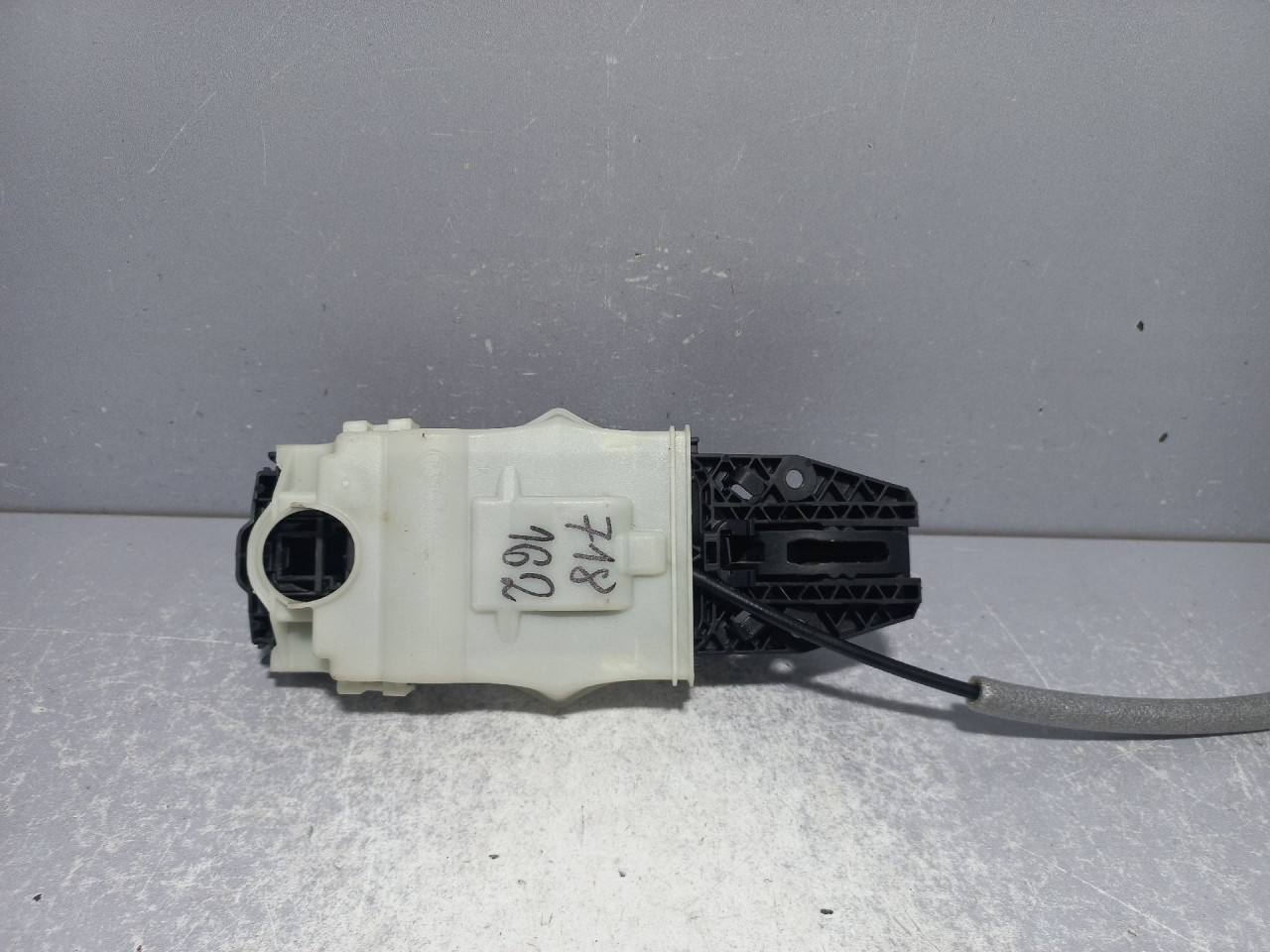 RUCKA VRATA SKODA OCTAVIA > 13-16 5L0837885C
