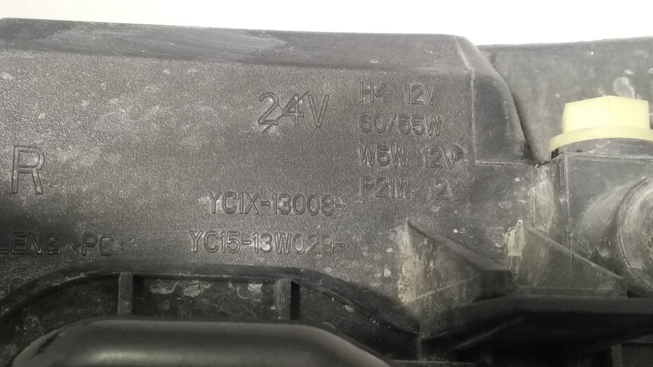 DIJELOVI FAR FORD TRANSIT > 00-06 YC1X13008