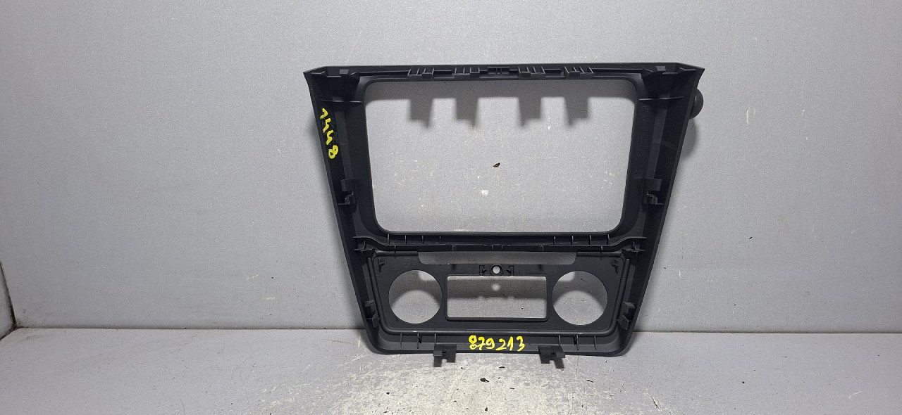 DIJELOVI BLENDA SKODA YETI > 13- 2.0 5L0858069L