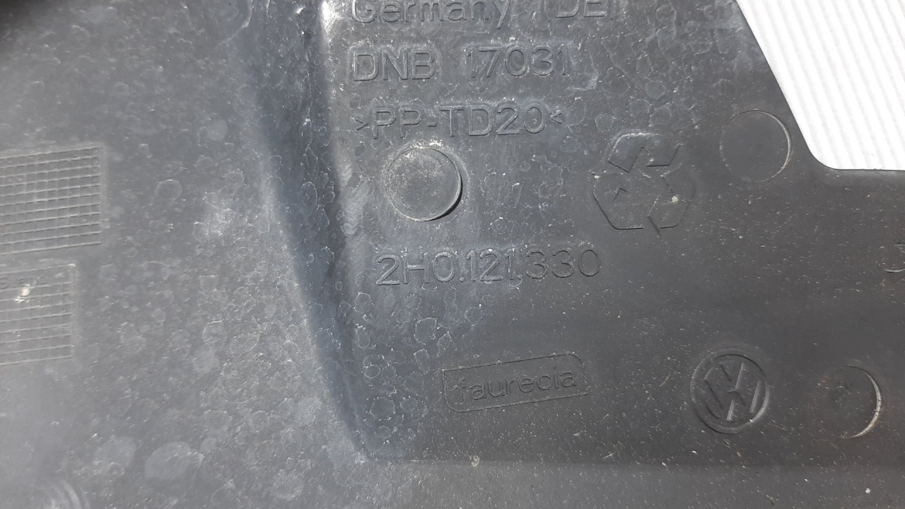 PLASTIKA BRANIKA VW AMAROK > 11-16 2H0121330