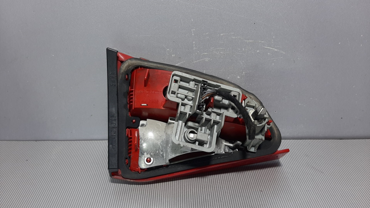 STOP SVJETLO AUDI A4 (B8) > 07-11 21968002