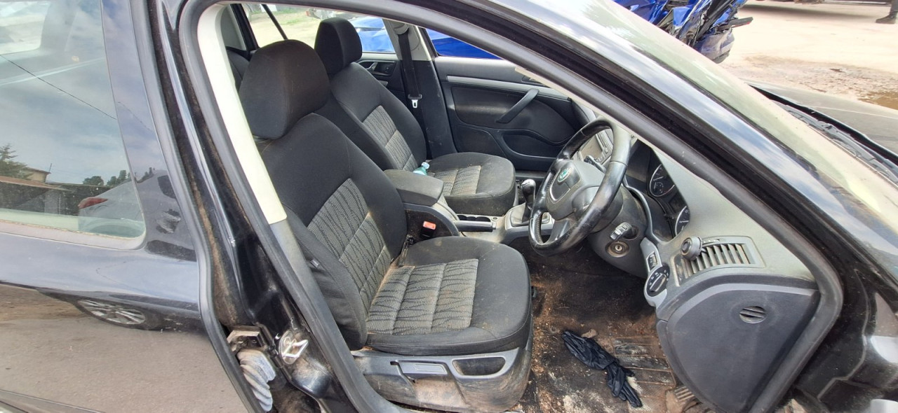DIJELOVI SKODA OCTAVIA 2010 1.9 TDI DIZEL 77KW MJENJAC MOTOR BXE