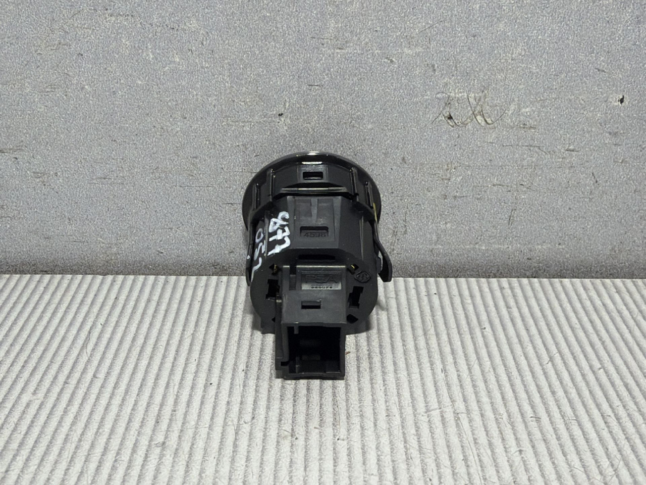 DIJELOVI PREKIDAC OPEL ASTRA L > 22 -  1.2 98454764DX