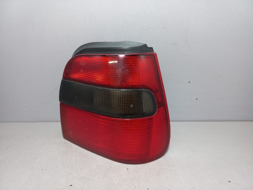 STOP SVJETLO SKODA FELICIA > 95-01 24621701