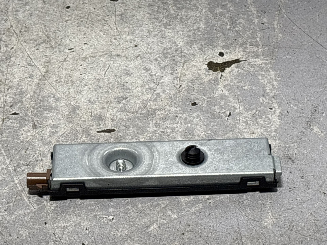 DIJELOVI ANTENA MERCEDES B KLASA (W246) > 14-19 2.2 A1669051702