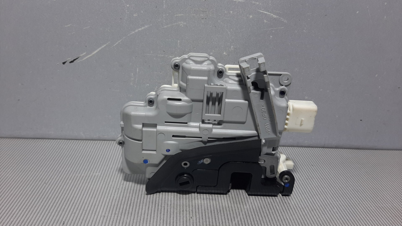 BRAVA VRATA VW PASSAT B7 > 10-14 3C4839015A