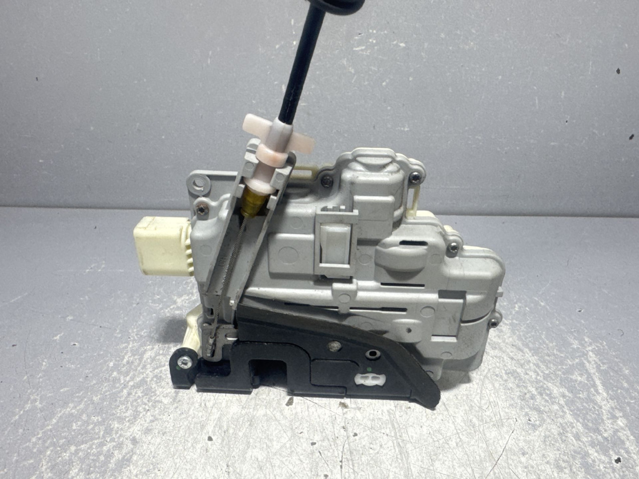 BRAVA VRATA VW PASSAT B6 > 05-10 3C1837016A