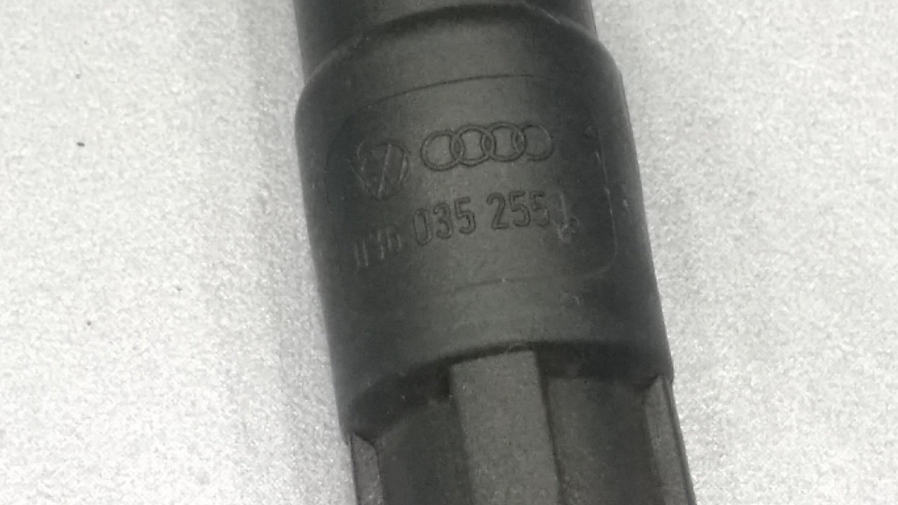 DIJELOVI BOMBINA VW POLO > 01-05 036035255K