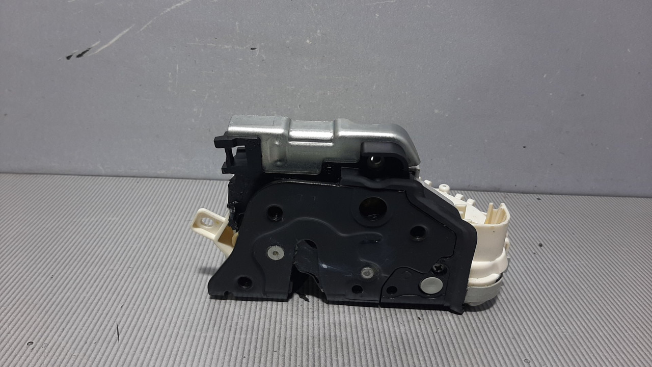 BRAVA VRATA AUDI A4 (B8) > 12-15 8J1837015C
