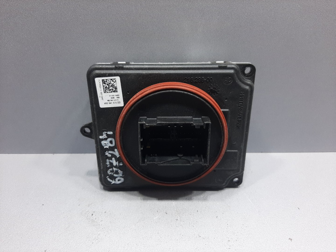 DIJELOVI BALAST FARA AUDI Q8 > 18- 4K0941572DD