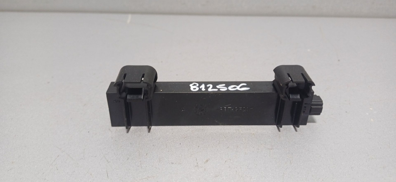 DIJELOVI ANTENA VW GOLF 8 > 19- 5WA962132