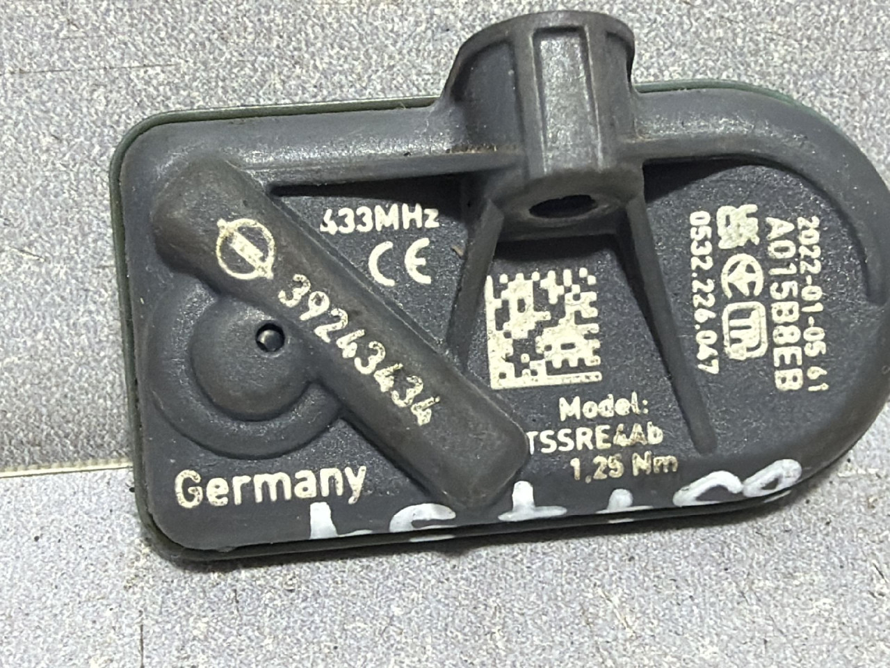 DIJELOVI SENZOR TLAKA U GUMAMA OPEL ASTRA K > 15-19 39243434