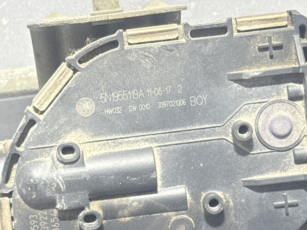 MOTORIC PREDNJEG BRISACA VW TIGUAN > 11-15 5N1955119A