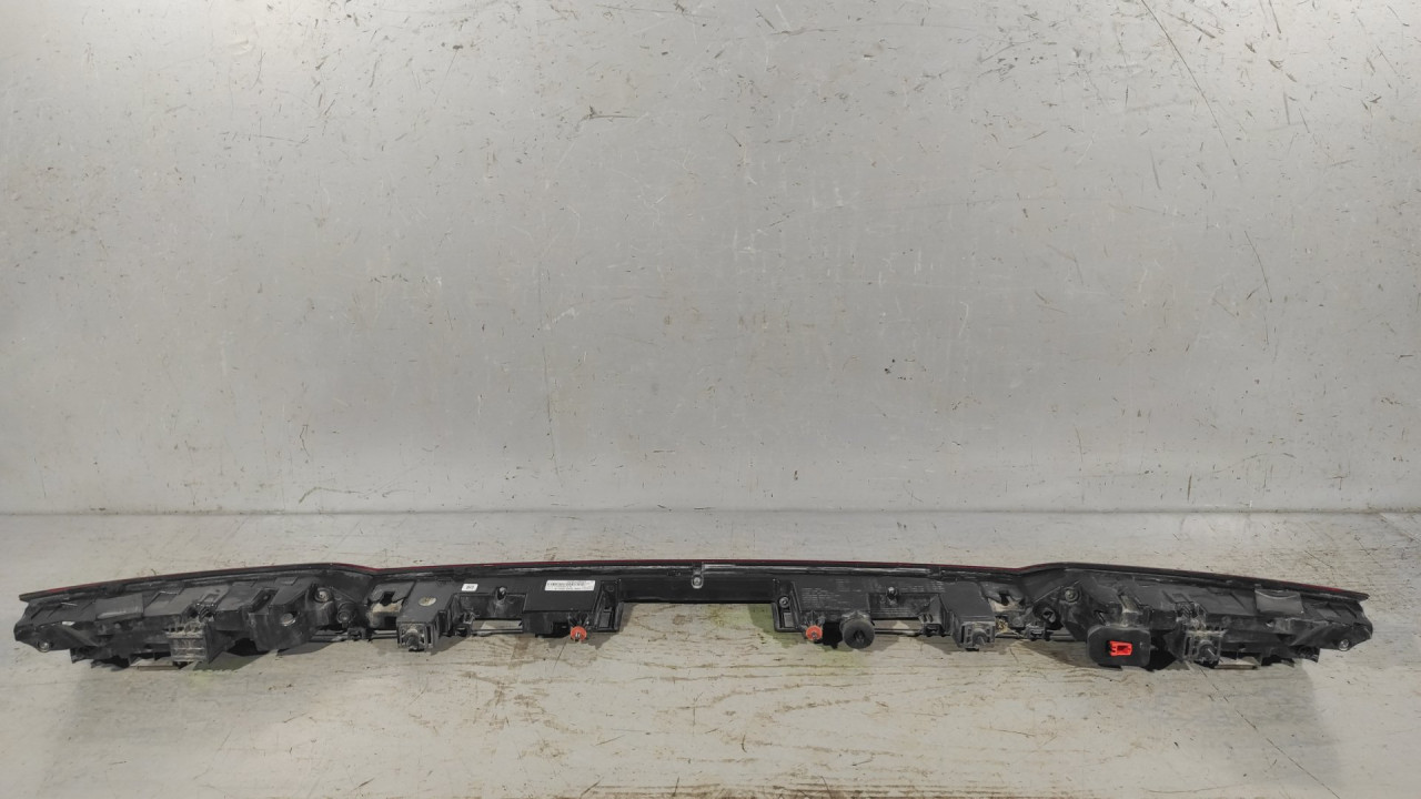 DIJELOVI STOP SVJETLO AUDI E-TRON > 18- 4KE945095B