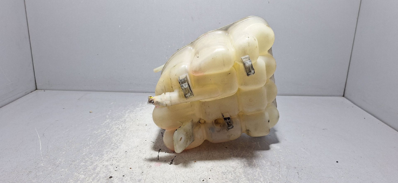 DIJELOVI BOCA VW TOUAREG > 11-14 3.0 7P0121407