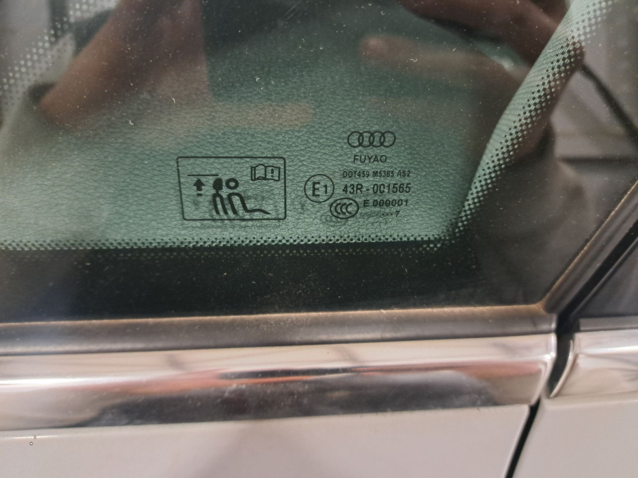 DIJELOVI STAKLO AUDI A4 (B9) > 15-18