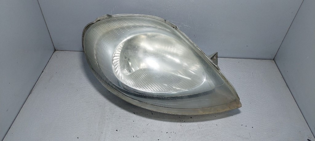 DIJELOVI FAR RENAULT TRAFIC > 00-06 91165720