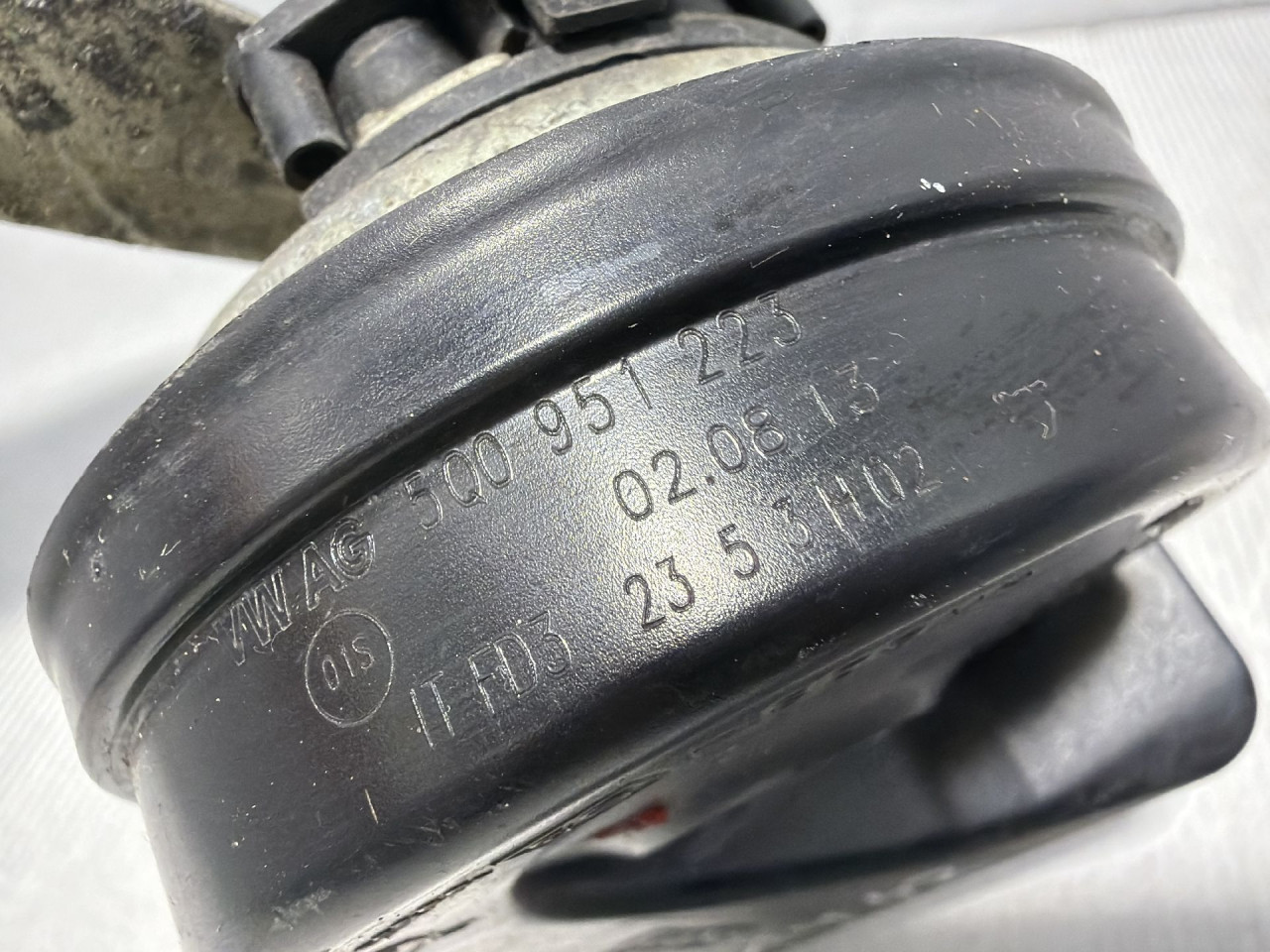 DIJELOVI SIRENA VW GOLF 7 > 12-16 2.0 5Q0951223