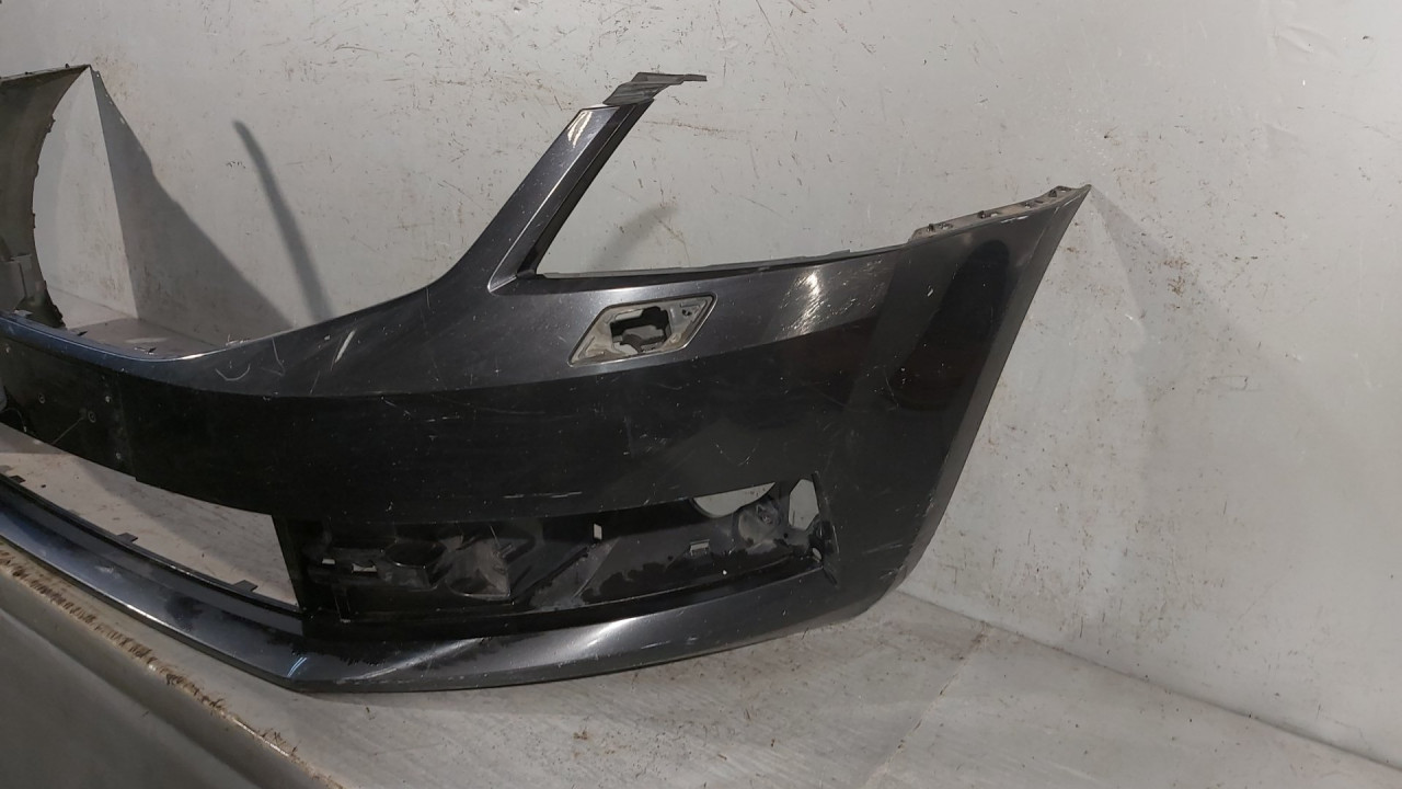 DIJELOVI BRANIK SKODA OCTAVIA > 17-19 5E0807221N