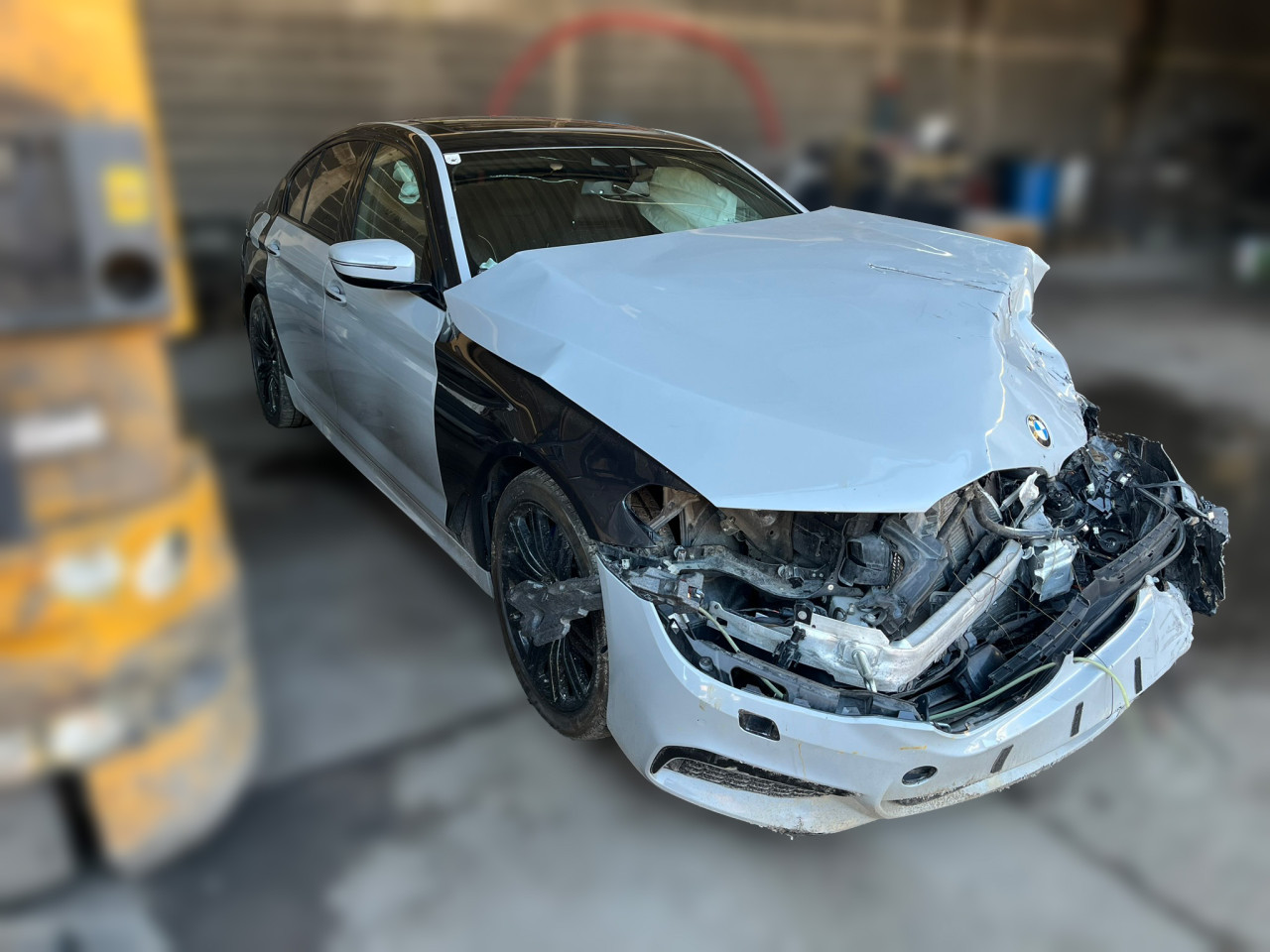 BMW SERIJA 5(G30/31) 3.0 4x4 2017 MJENJAC MOTOR B57D30A DIJELOVI